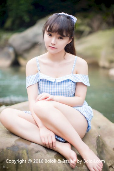 婴儿吃奶